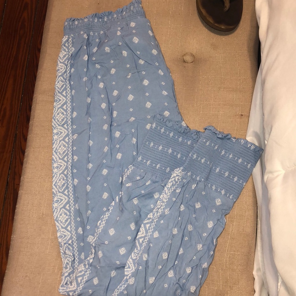 Women’s beach style joggers